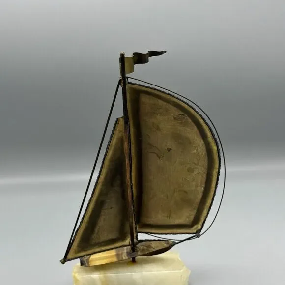 Vtg Brass DeMott Sailboat Maritime Nautical Regatta Sculpture Quartz Base 9.25